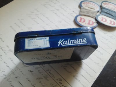 画像1: アンティーク Tin缶 「Kalmine」